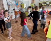 Dansul tradițional românesc prinde viață la Școala Gimnazială „Vasile Mitru” din&nbsp;Tașca